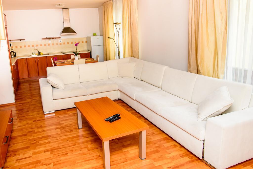 Apartment Downtown Zilina Exterior photo